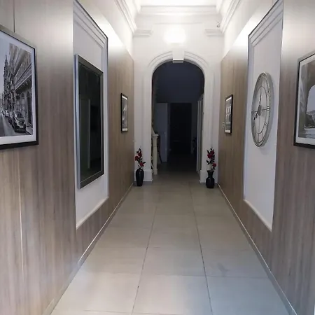 St Gaetans 6a Apartment *